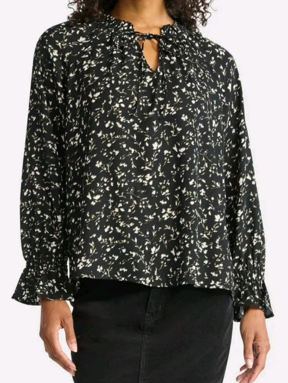 Time and Tru Women's XS (0-2) Ruffle Neck Blouse Long Sleeves NWT Black Floral
